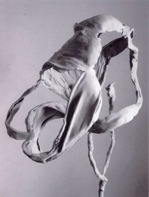 Bewegung / Mohn 1 / Welkende Blütenblätter. Mohnblume. Morpheus. Terracotta. Steingut (c) Ruth Gossweiler